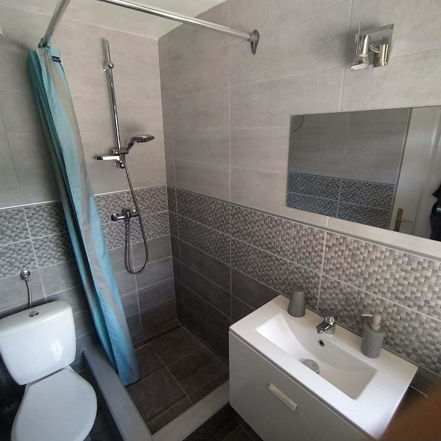 Toelgyfa Vendeghaz Hotel บาลาตอนส์เซแปซด์ ภายนอก รูปภาพ