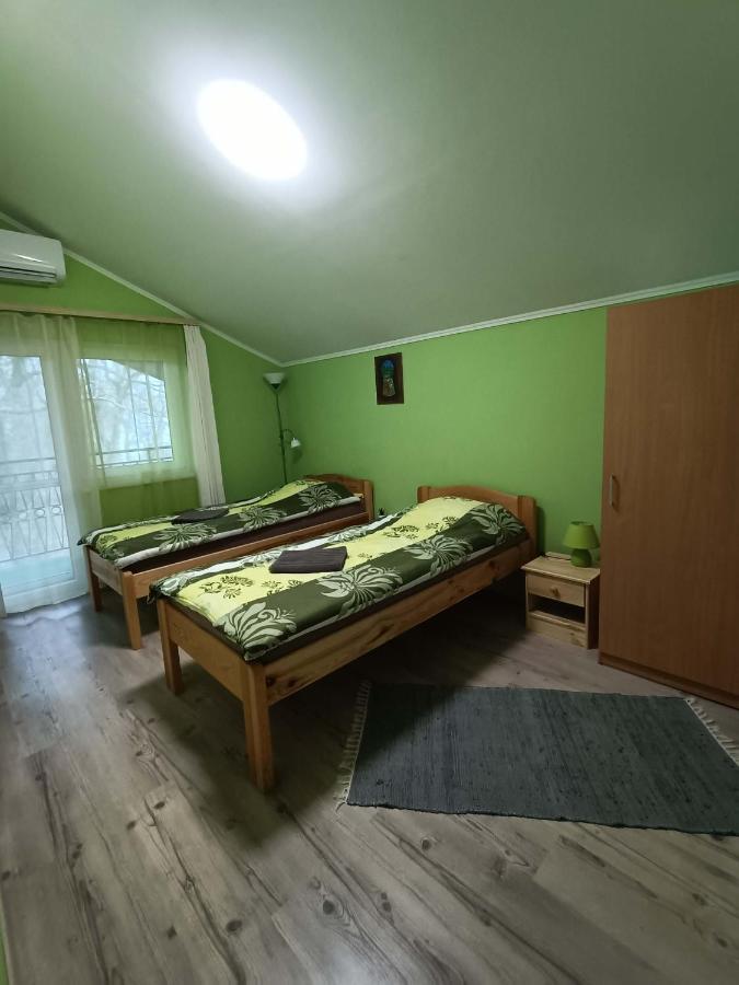 Toelgyfa Vendeghaz Hotel บาลาตอนส์เซแปซด์ ภายนอก รูปภาพ