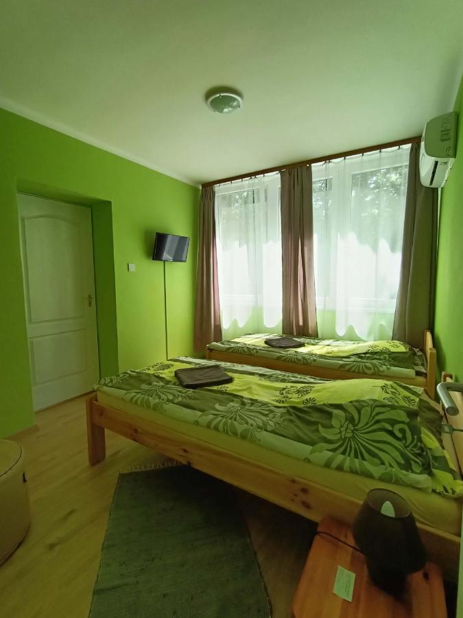 Toelgyfa Vendeghaz Hotel บาลาตอนส์เซแปซด์ ภายนอก รูปภาพ